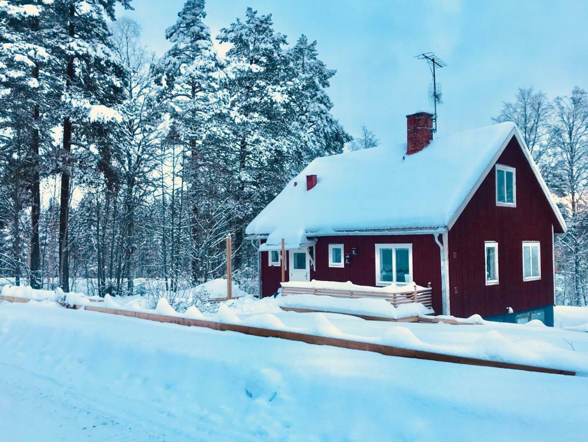 Dala Cottage Ulriksberg Buitenkant foto